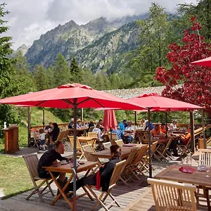 https://le-relais-des-merveilles.fr-provencehotel.com